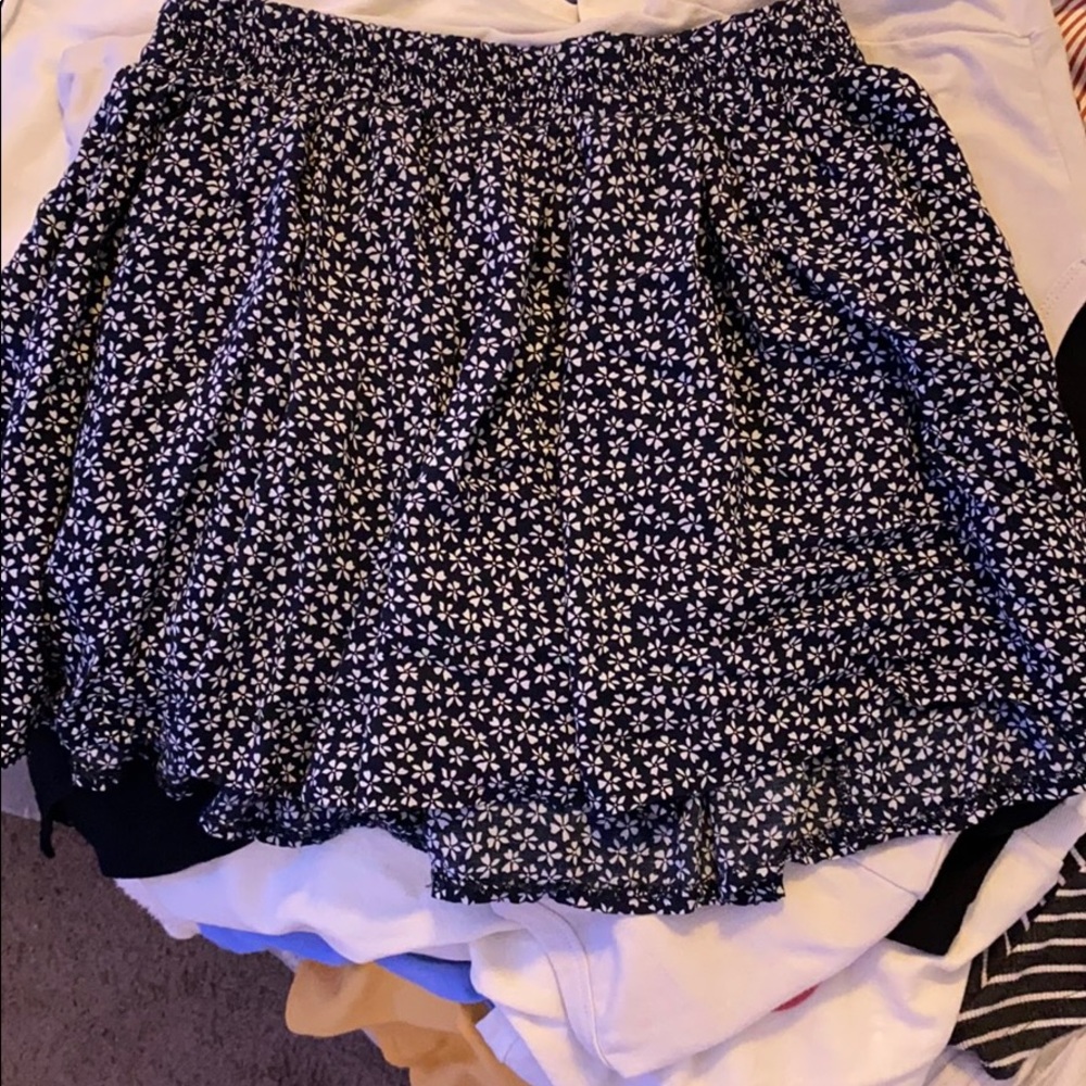 brandy melville white flower skirt